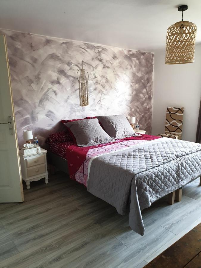 Ty Flour Di Lys Hotell Rochefort-en-Terre Exteriör bild